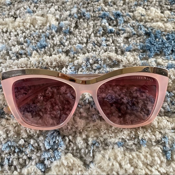 Ted Baker London Accessories - Ted Baker London 55mm cat eye sunglasses